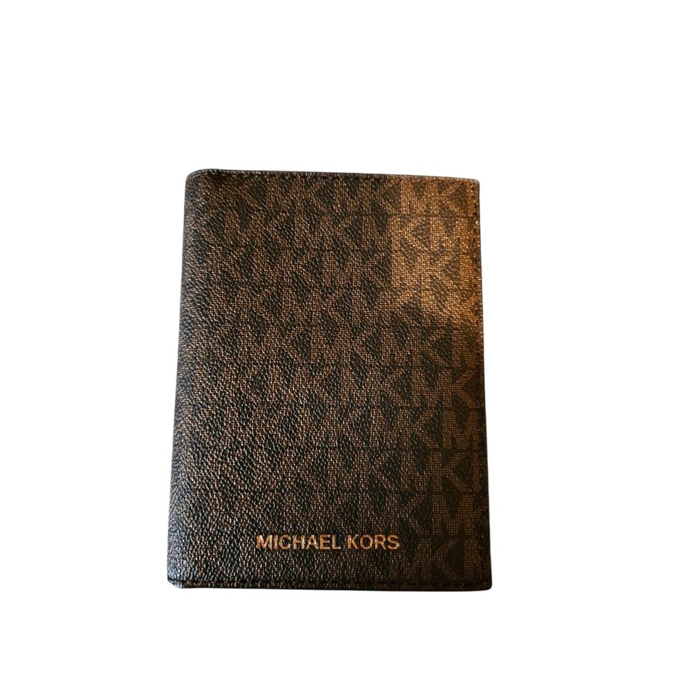 NWOT Michael Kors wallet
